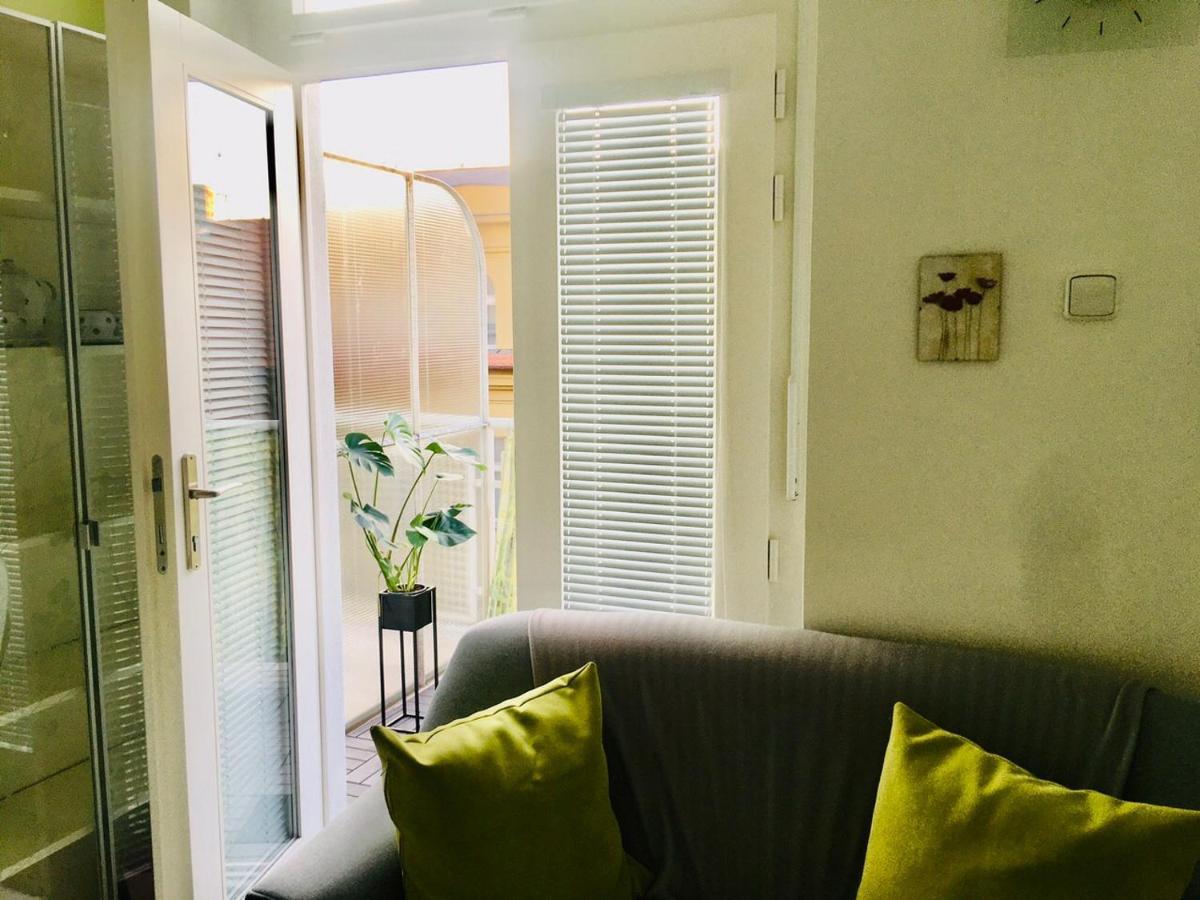 Aparthotel Square Prague 1 Экстерьер фото