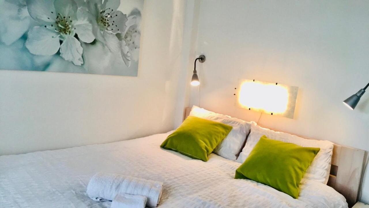 Aparthotel Square Prague 1 Экстерьер фото